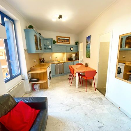 Au Coeur De Cassis Apartment Luaran gambar