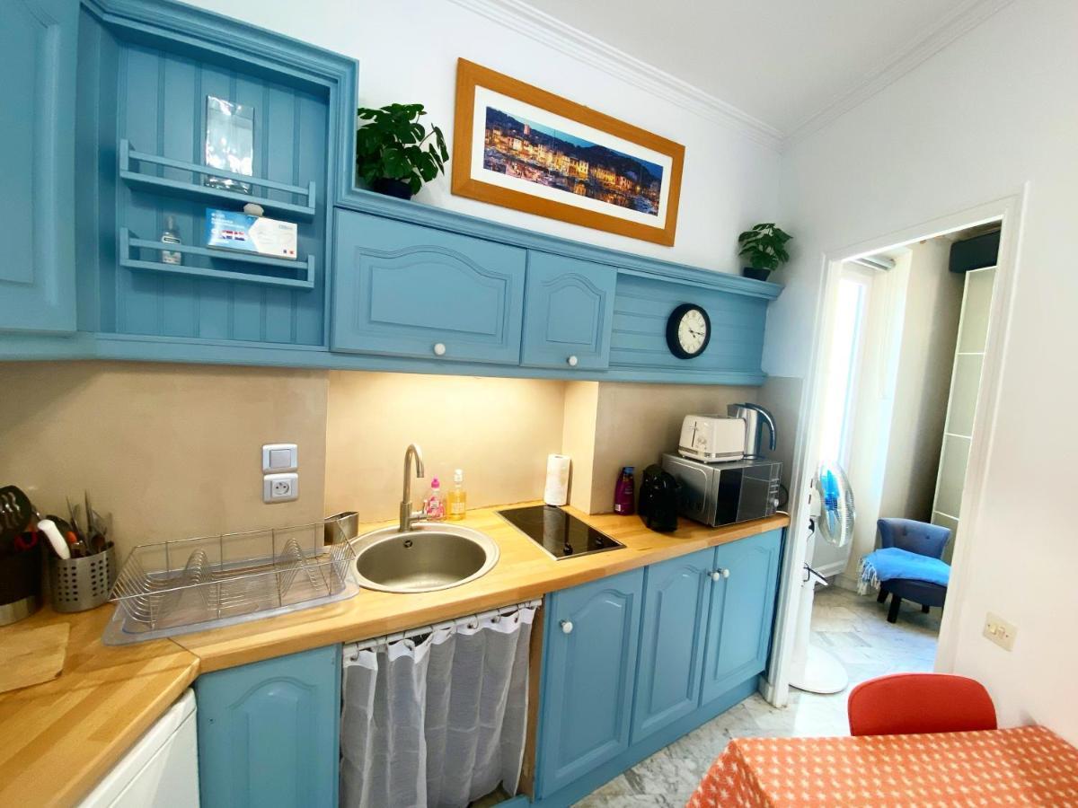 Au Coeur De Cassis Apartment Luaran gambar